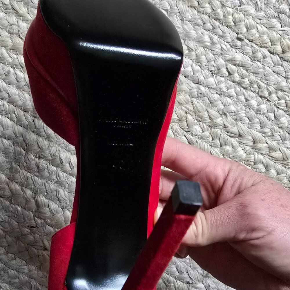 Red suede Saint Laurent stilletos - Picture 8 of 8